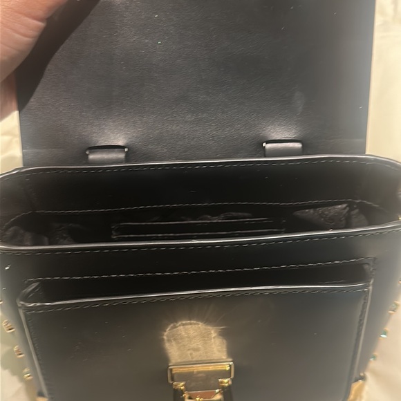 Michael Kors purse - Picture 5 of 12